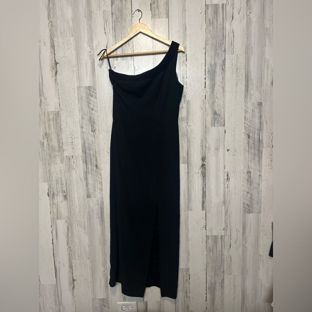 Maggy London Black One Shoulder Formal Gown | Size 6 | Elegant Slit Maxi Dress